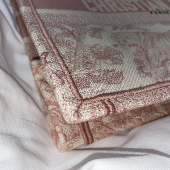 PINK CHRISTIAN DIOR BOOK TOTE MEDIUM - Picture 14 of 16